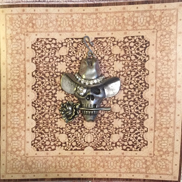 BOUTIQUE Jewelry - 🌹OLD COWBOY 🤠 RHINESTONE NECKLACE ADAPTER🌹